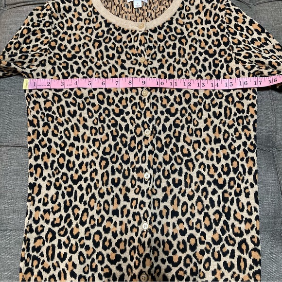 Leopard Print Button Cardigan Sweater Size Small - Picture 5 of 8
